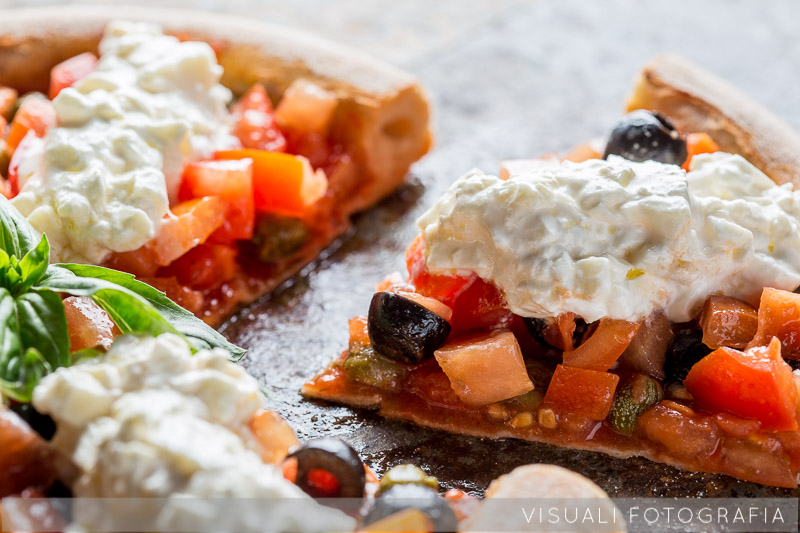pizza-burrata-olive-capperi (1)